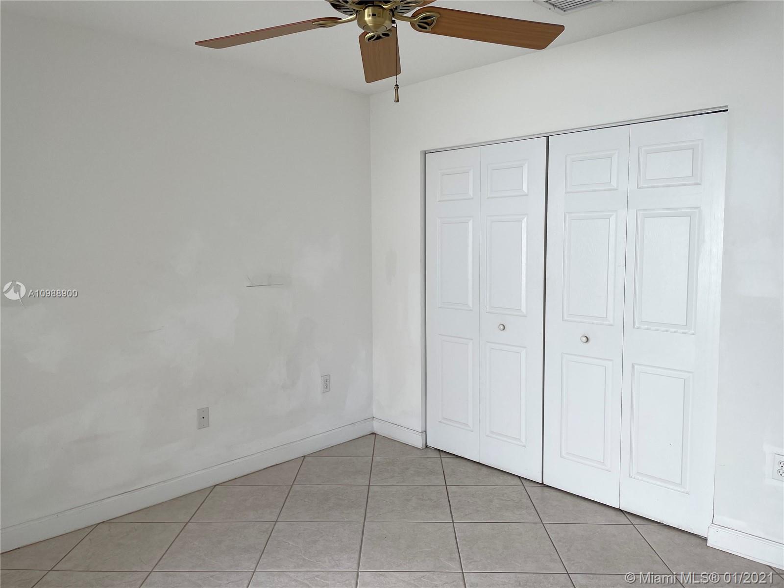 FOUR LAKES SEC 7 - Residential Lease