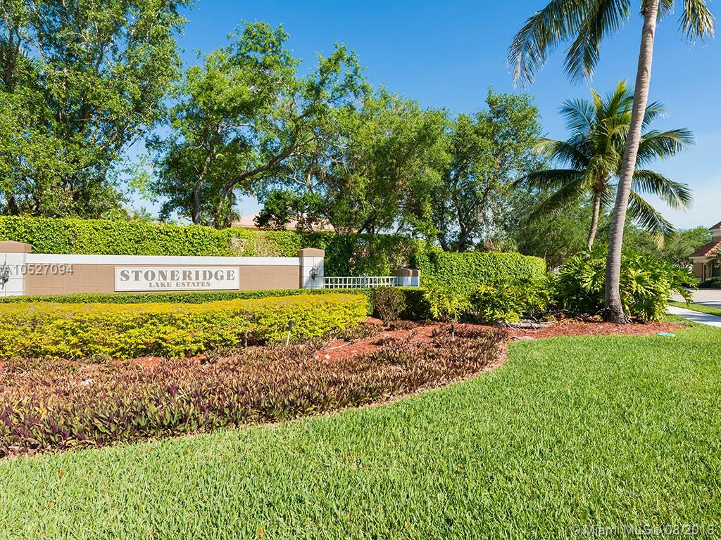 STONERIDGE LAKE ESTATES P - Residential