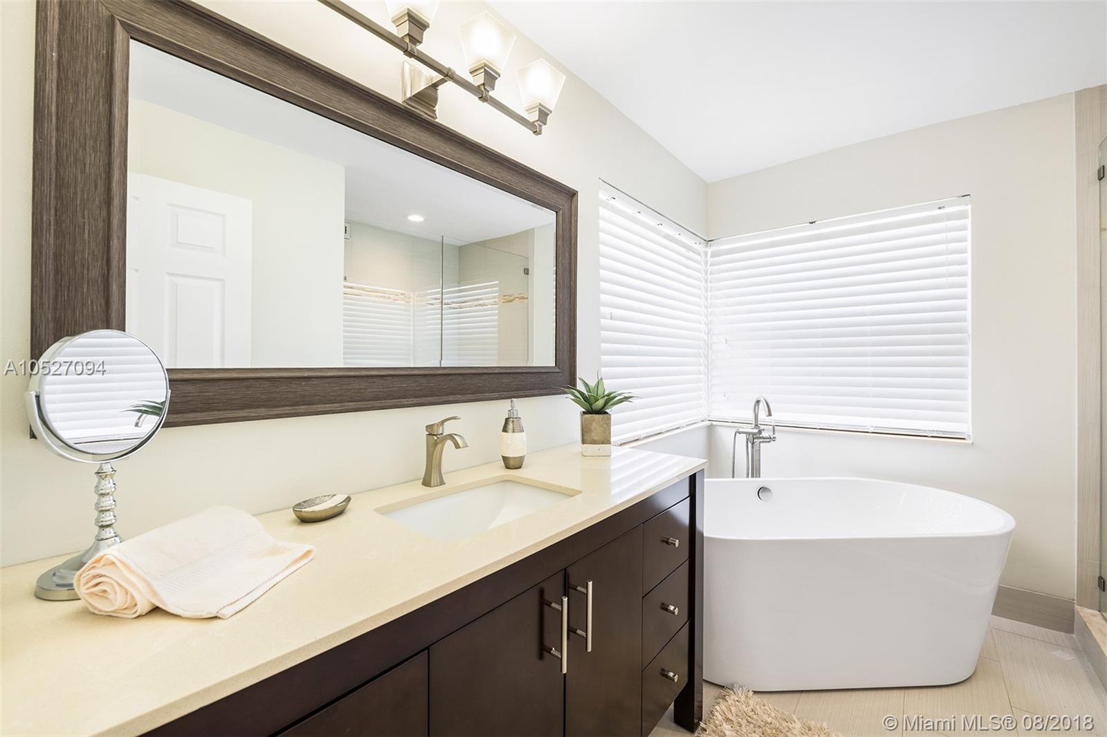 STONERIDGE LAKE ESTATES P - Residential