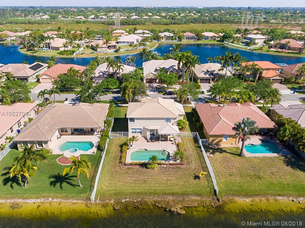 STONERIDGE LAKE ESTATES P - Residential