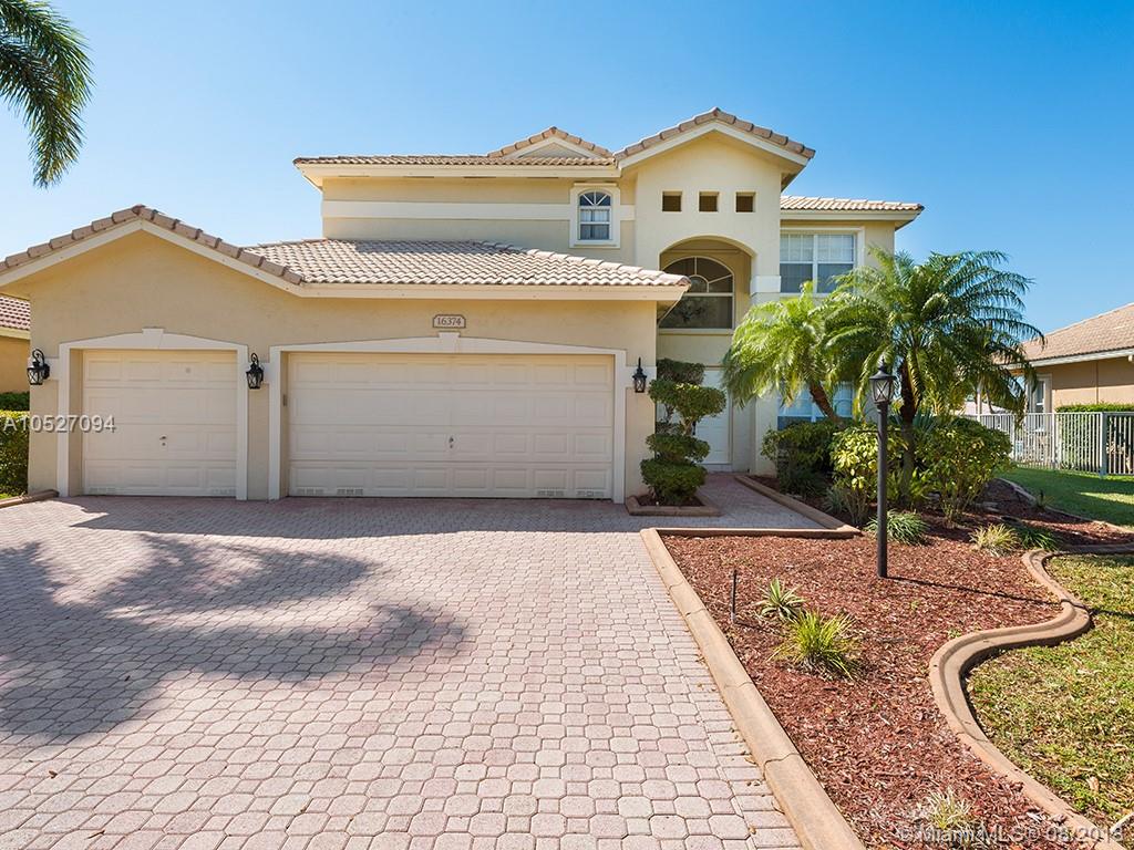 STONERIDGE LAKE ESTATES P - Residential