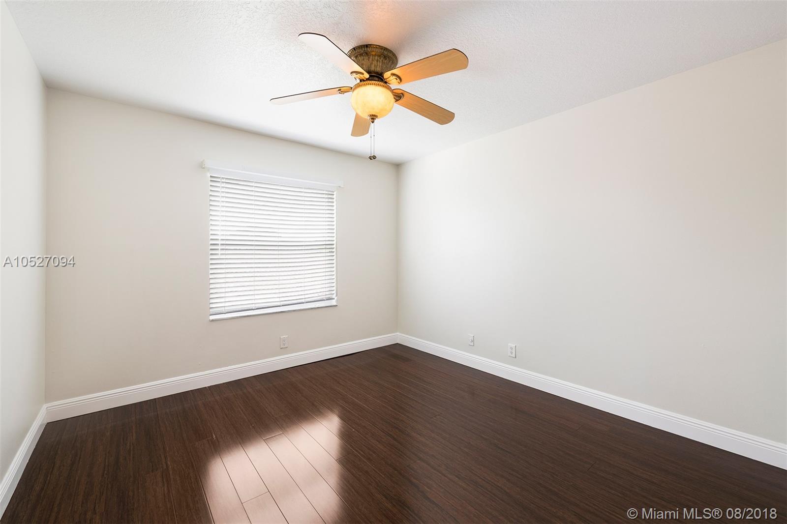 STONERIDGE LAKE ESTATES P - Residential