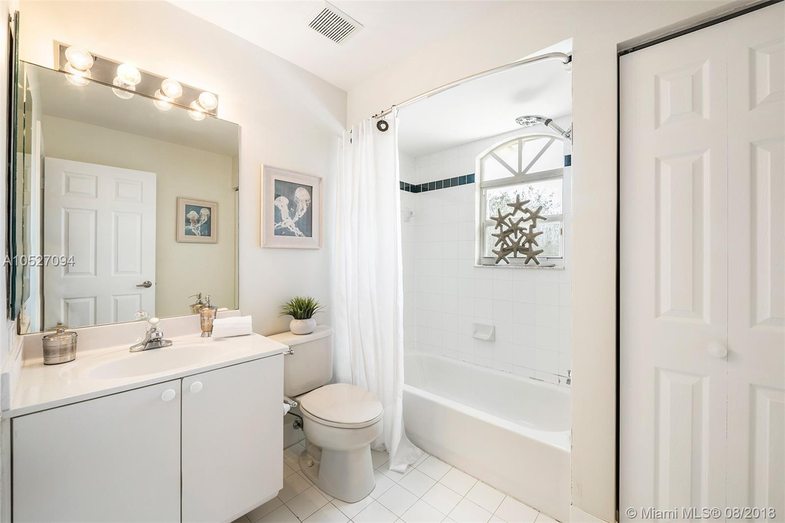 STONERIDGE LAKE ESTATES P - Residential