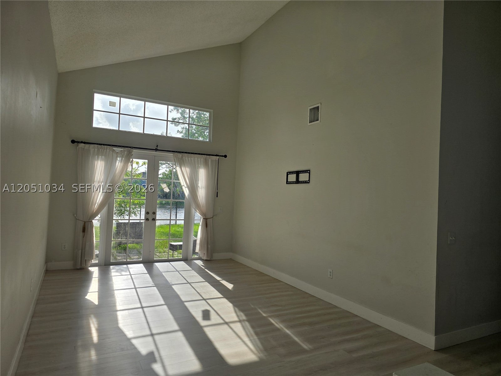 150 NW 151st Ave, Pembroke Pines FL 33028