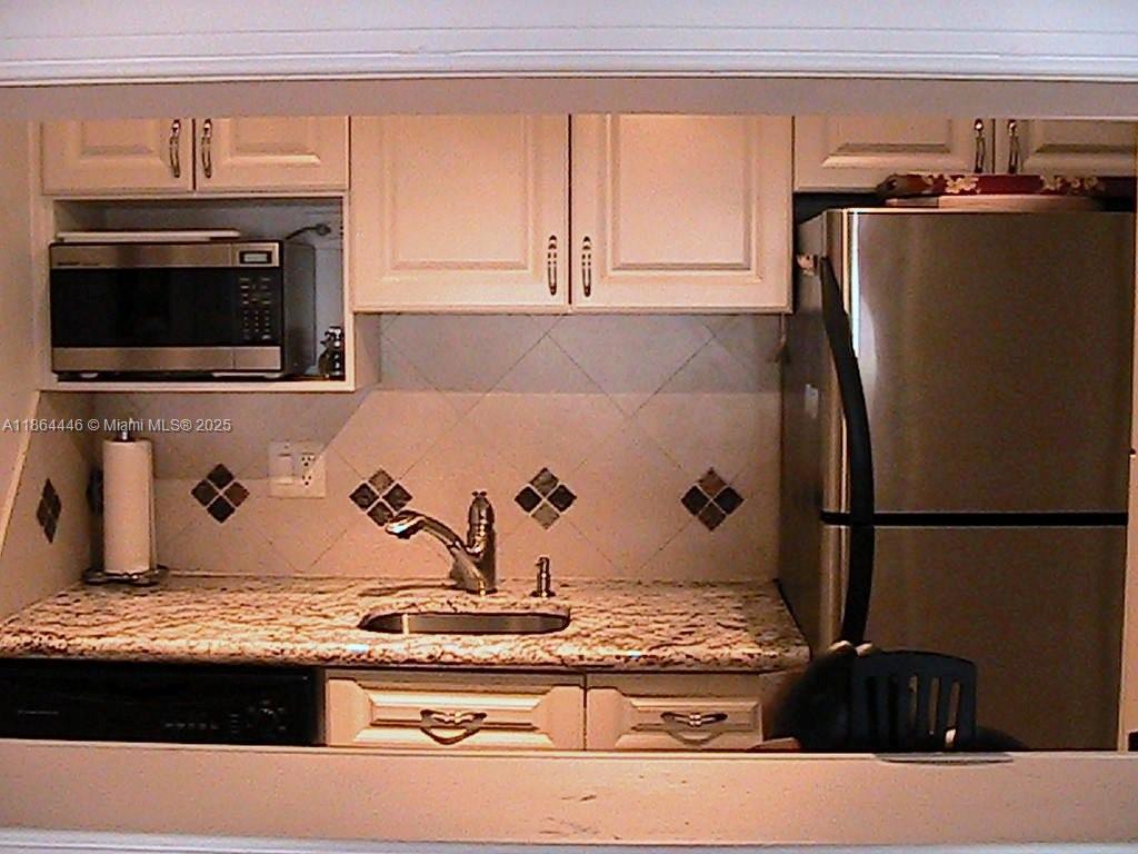 ROLEN LAKE GARDENS CO-OP - Residential