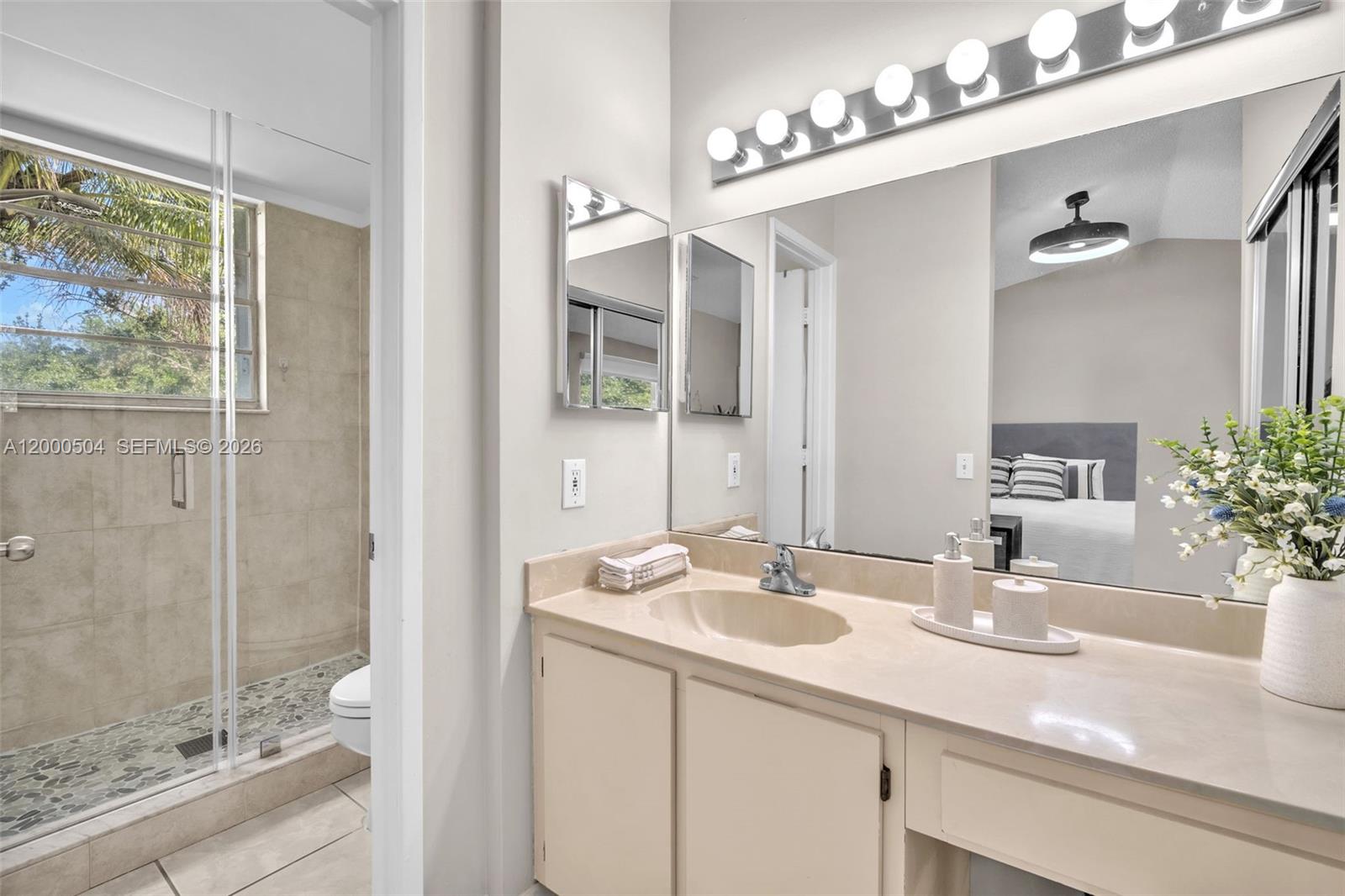 WOODGATE CONDOMINIUM 28 - Residential Lease