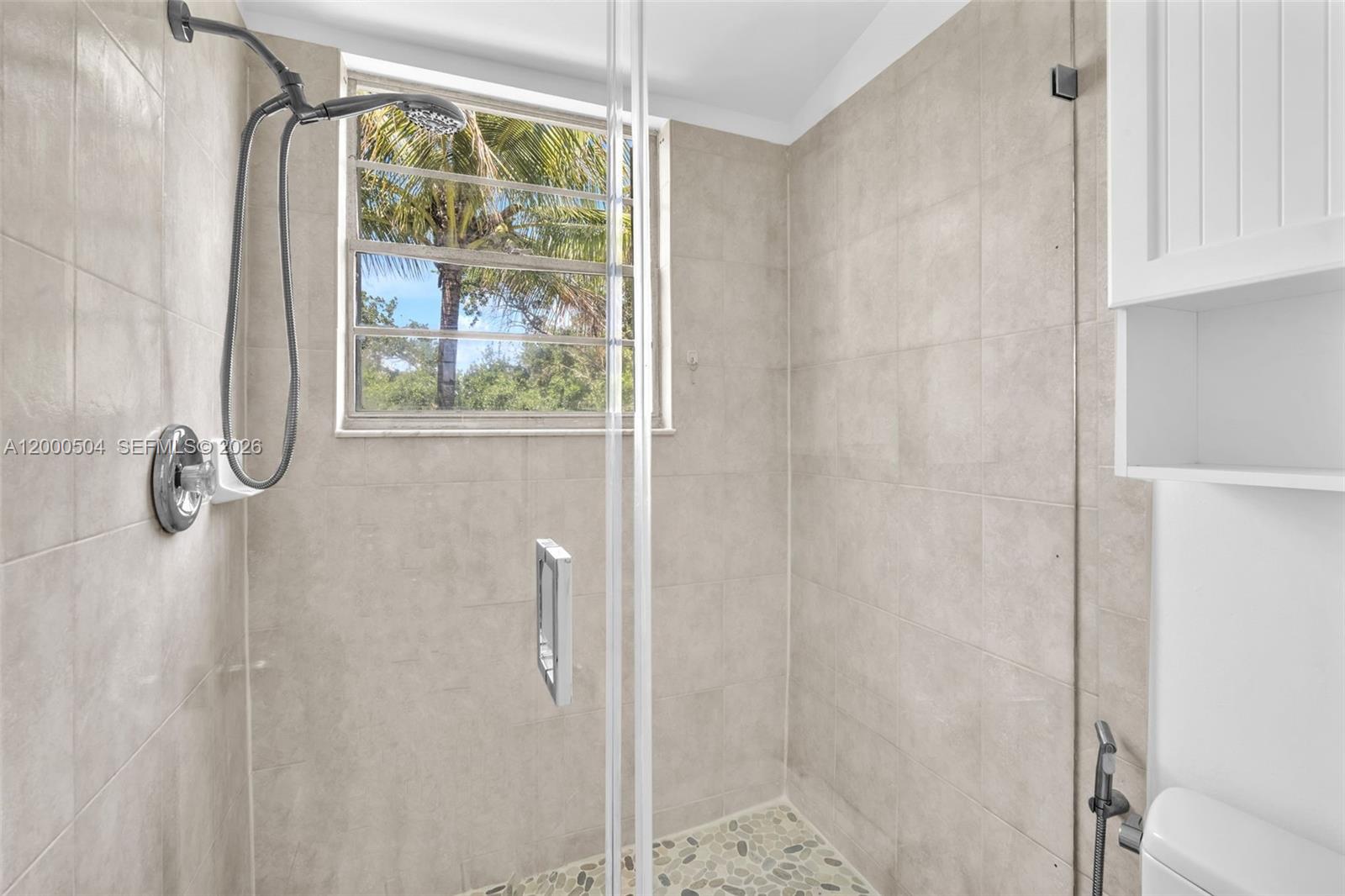 WOODGATE CONDOMINIUM 28 - Residential Lease