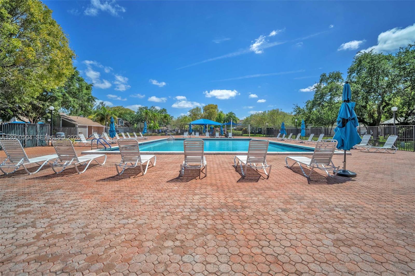 WOODGATE CONDOMINIUM 28 - Residential Lease