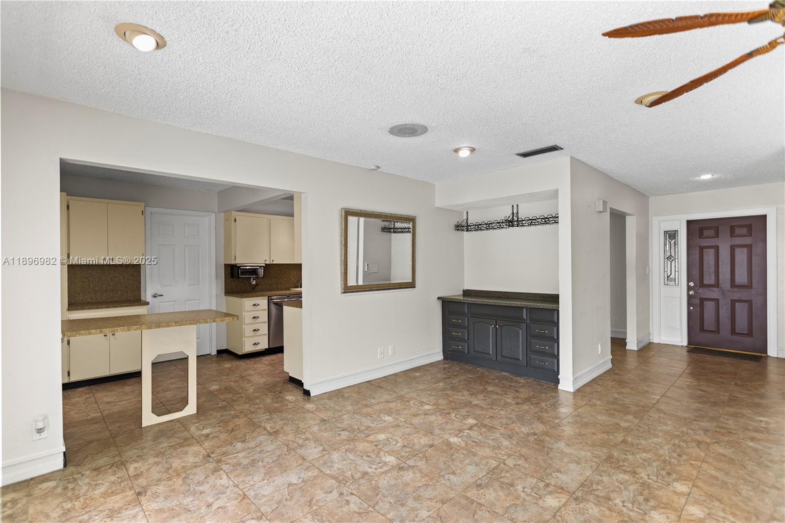 GUARDIAN ESTATES - Residential