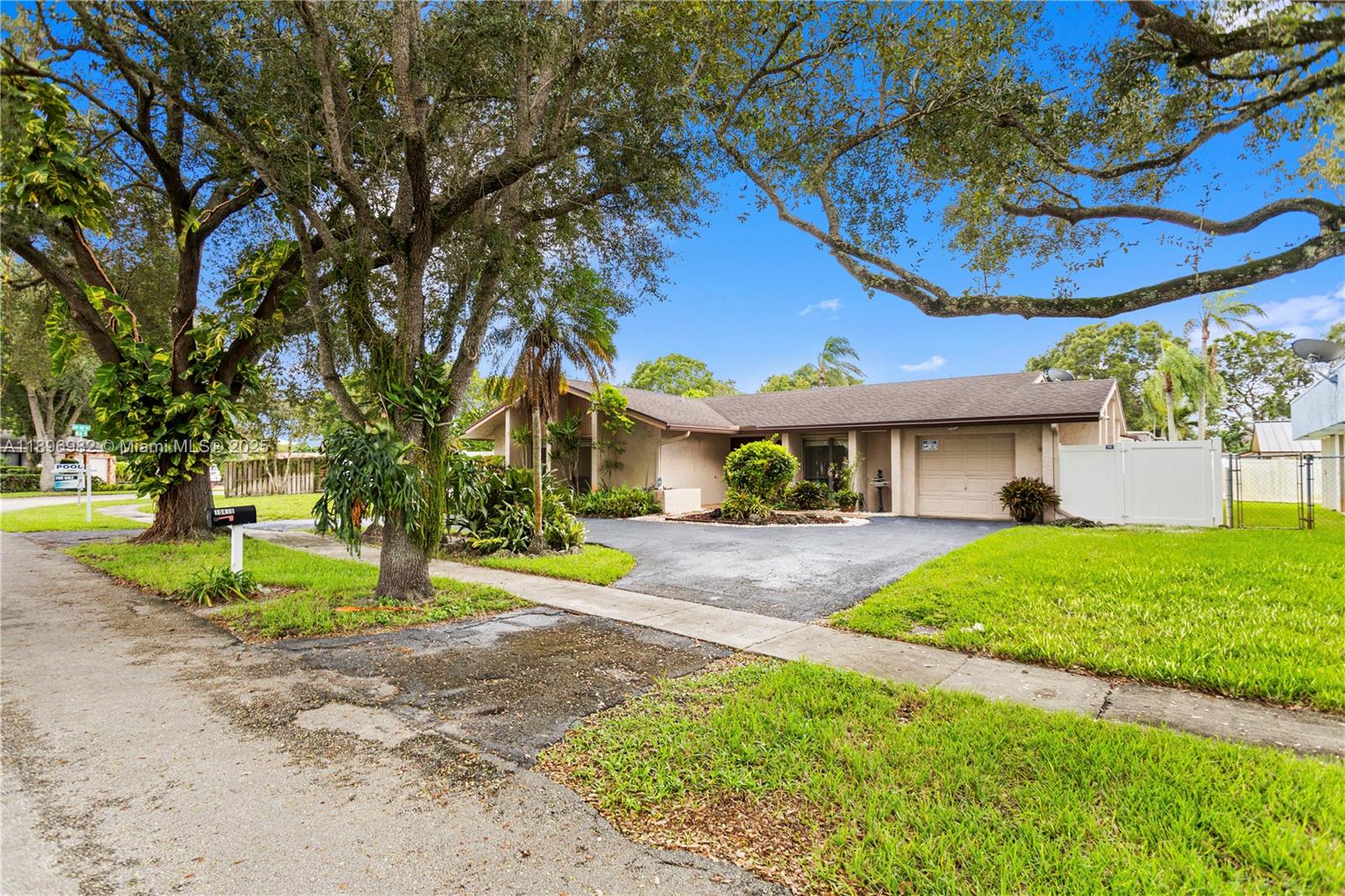 GUARDIAN ESTATES - Residential