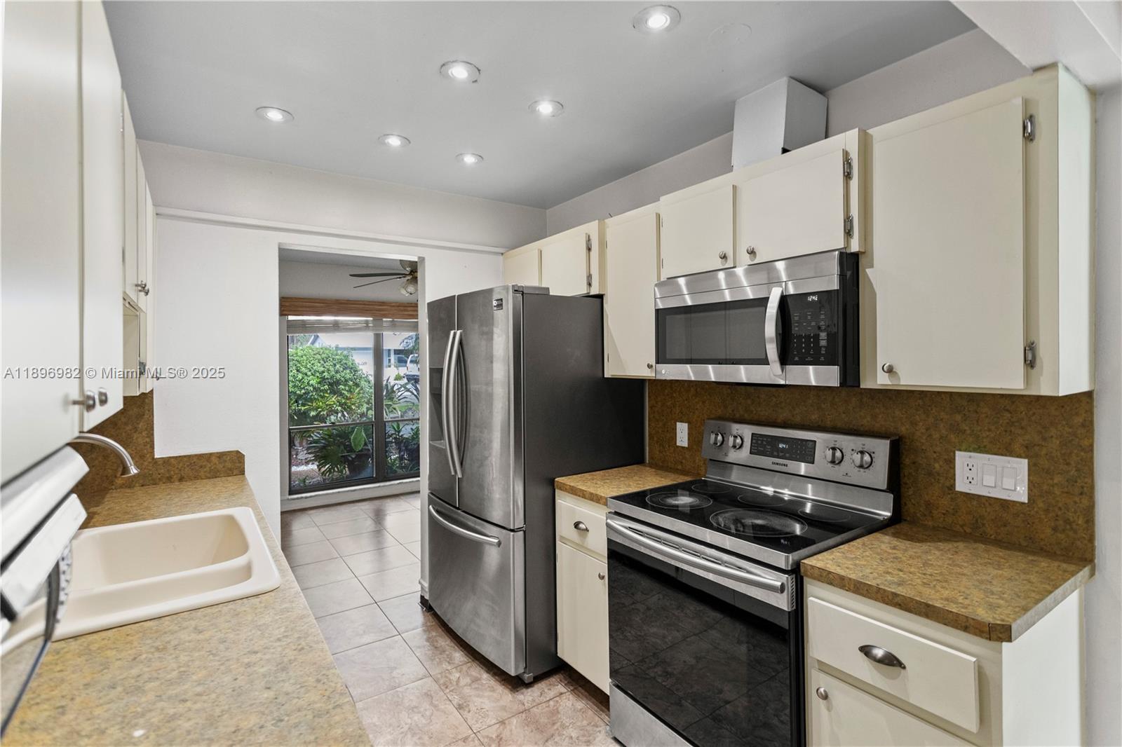 GUARDIAN ESTATES - Residential