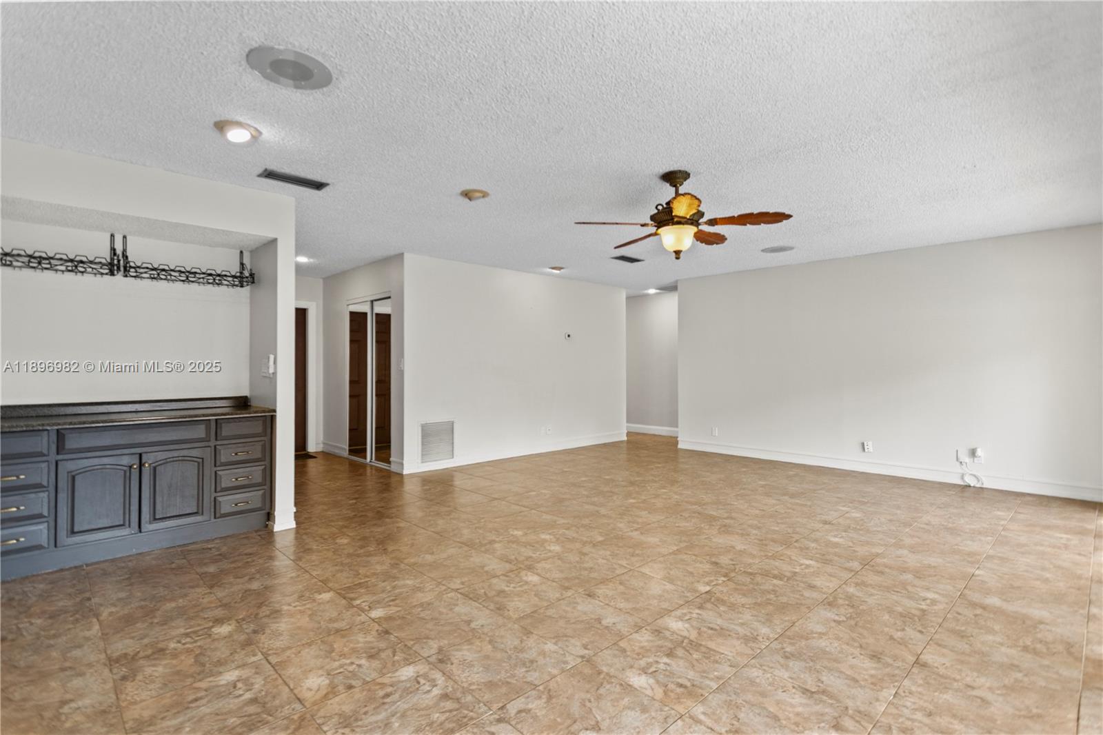 GUARDIAN ESTATES - Residential