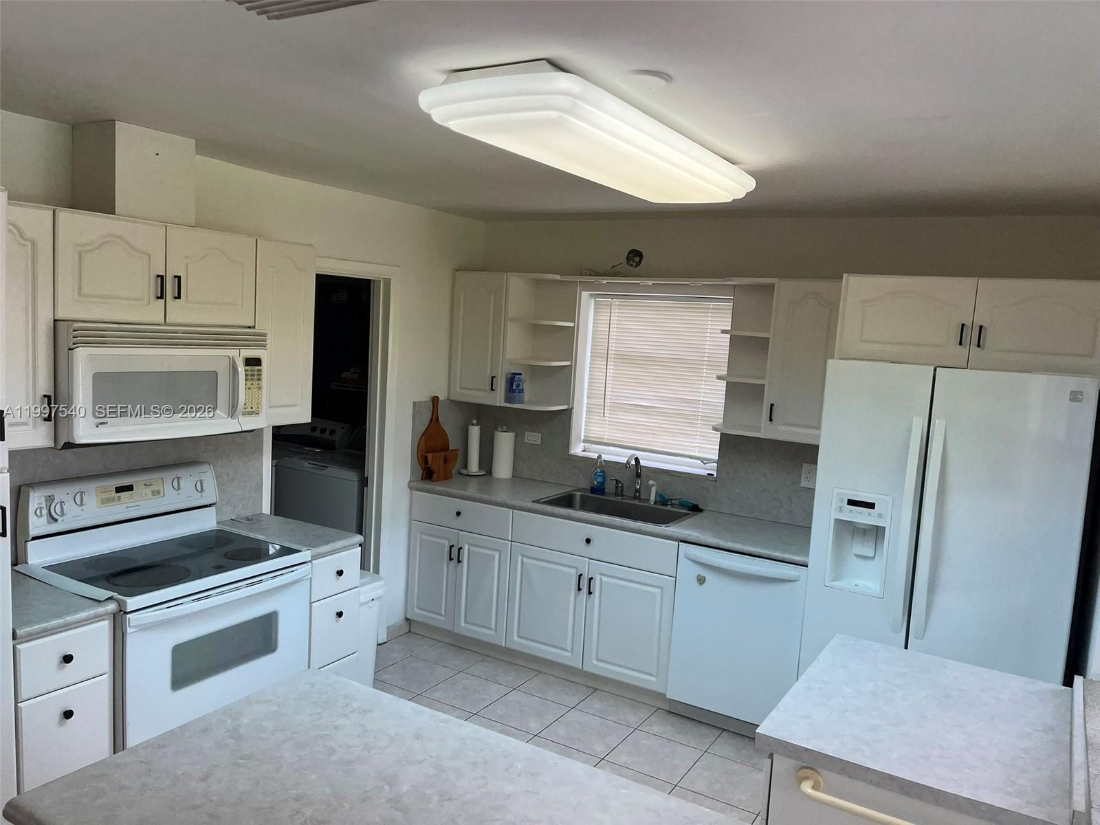 HEFTLER HOMES SUNSET PARK - Residential