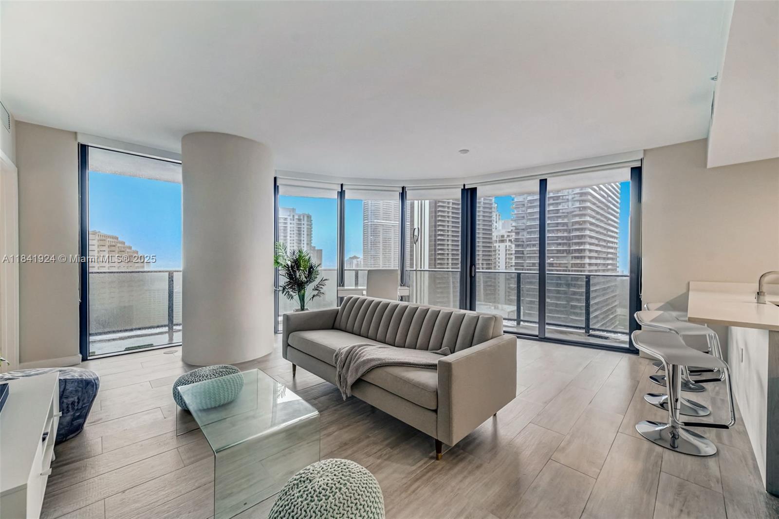 45 SW 9th St 2803
