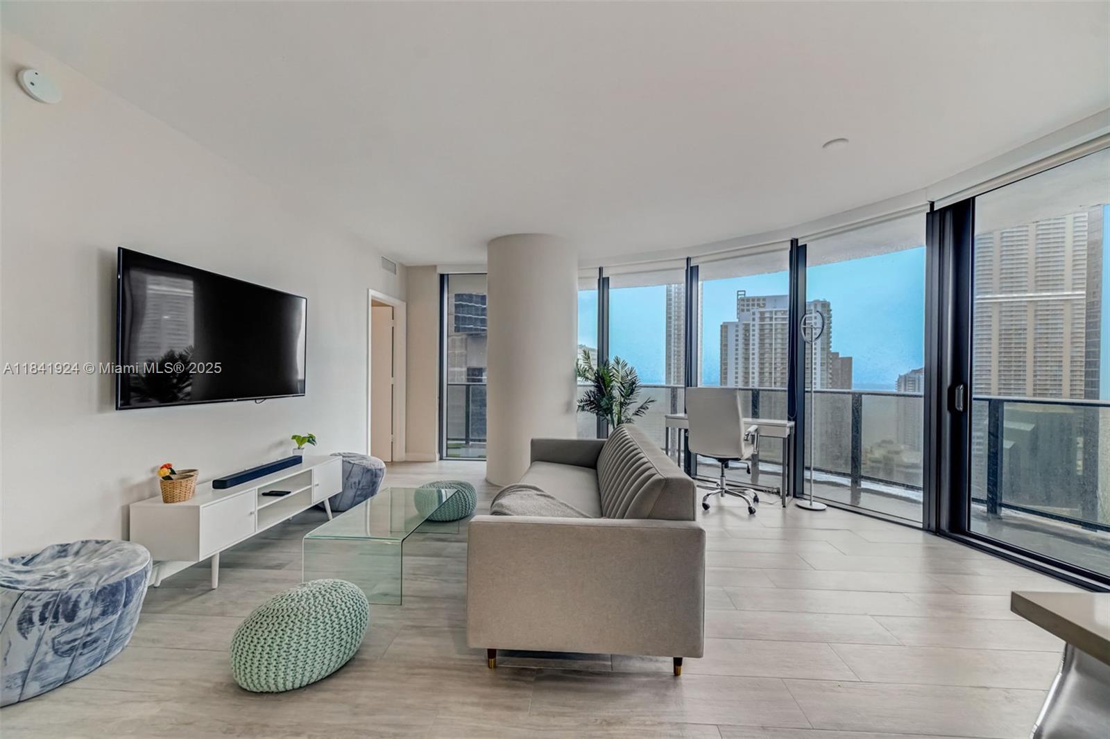 45 SW 9th St 2803