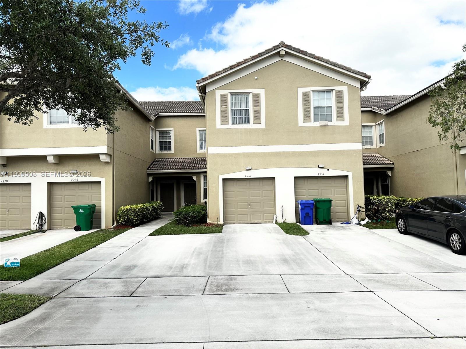 BANYAN BAY CONDO - Residential