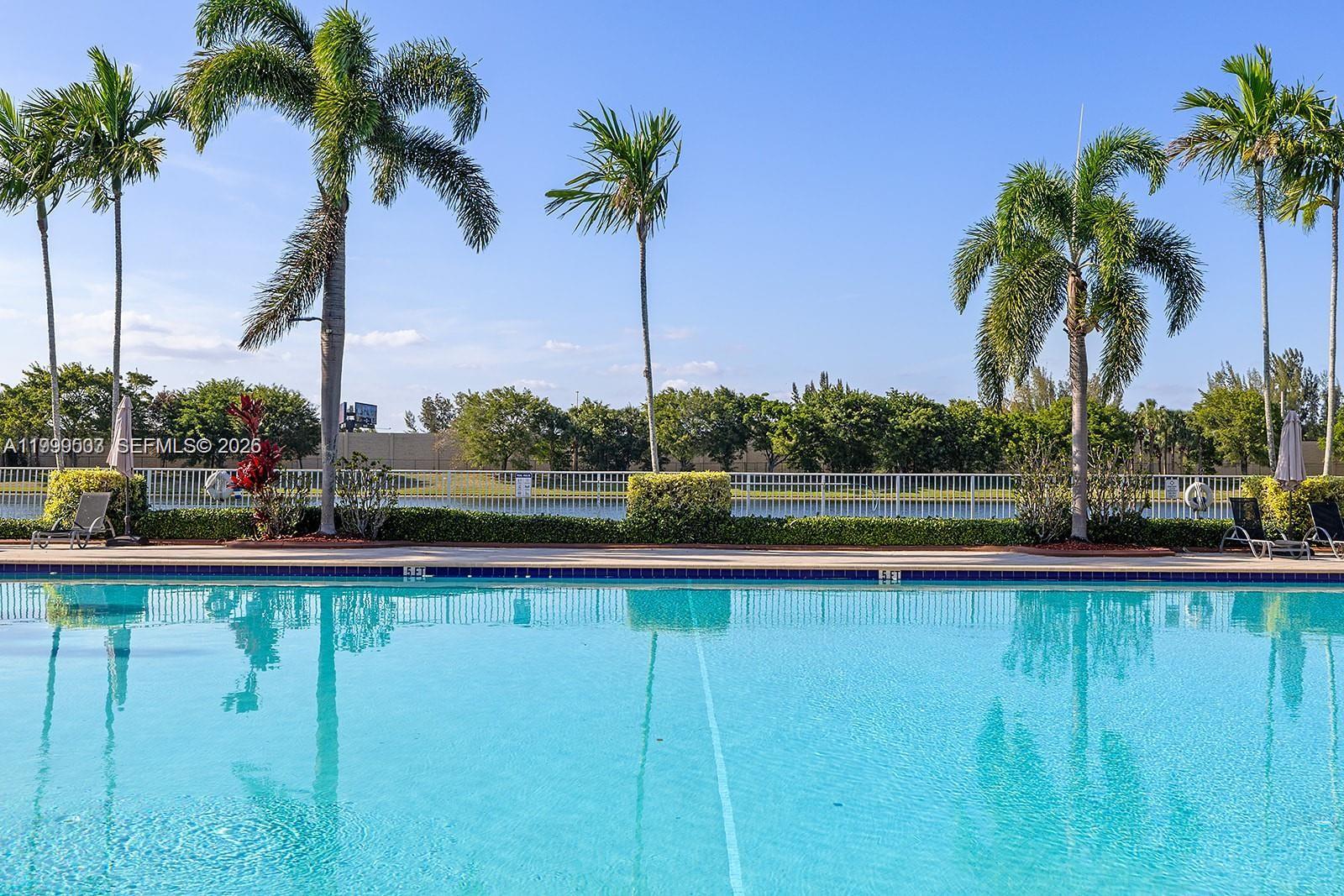 BANYAN BAY CONDO - Residential