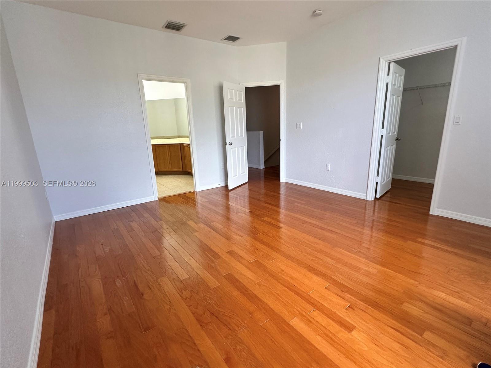 BANYAN BAY CONDO - Residential