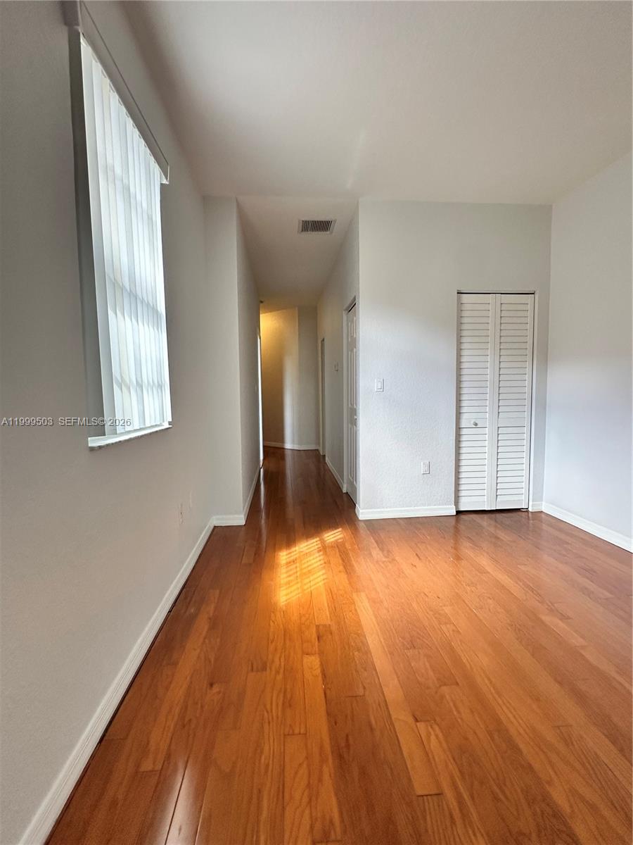 BANYAN BAY CONDO - Residential