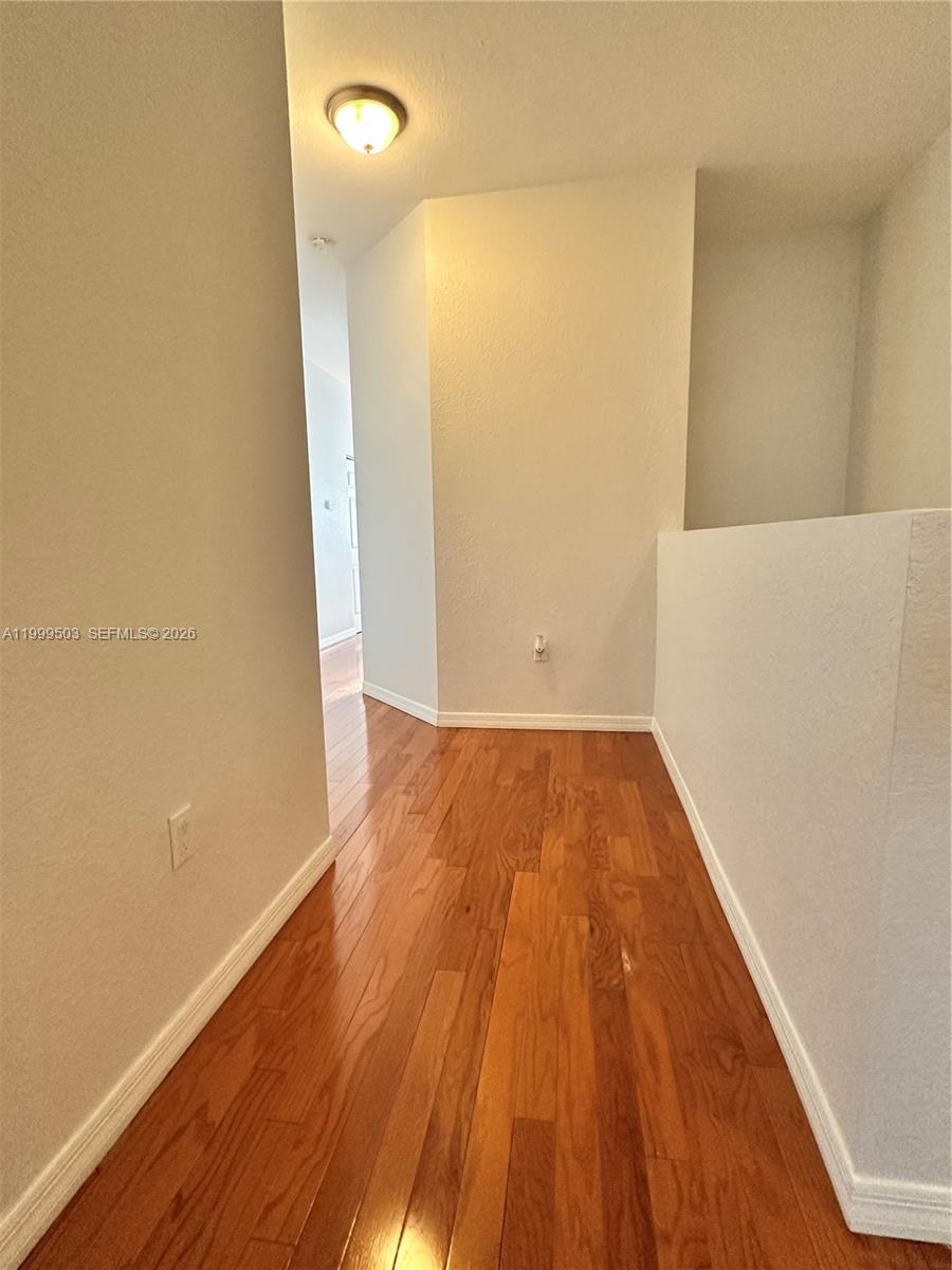 BANYAN BAY CONDO - Residential