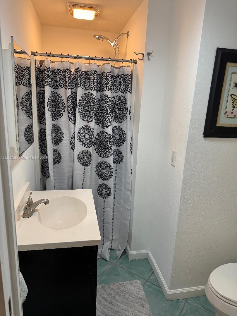 BEACH WAY HEIGHTS UNIT - Residential Lease