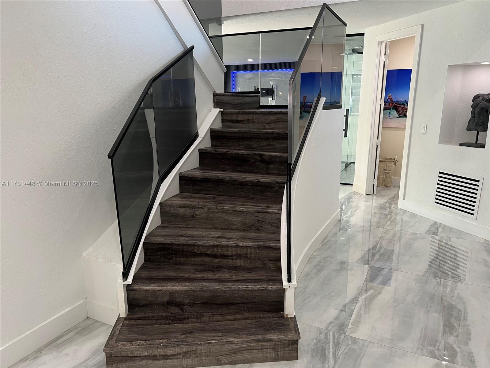 CUTLER CAY - Residential