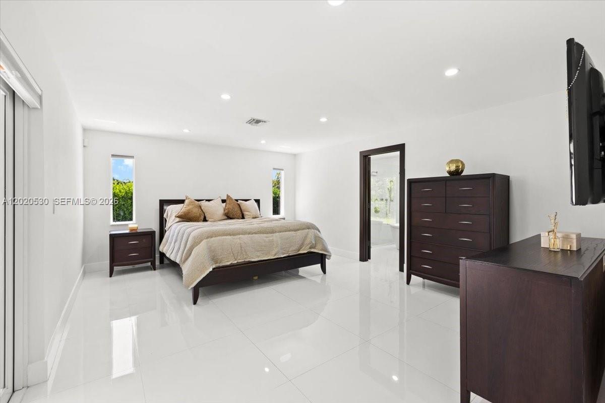 FIVE GS PLAT - Residential