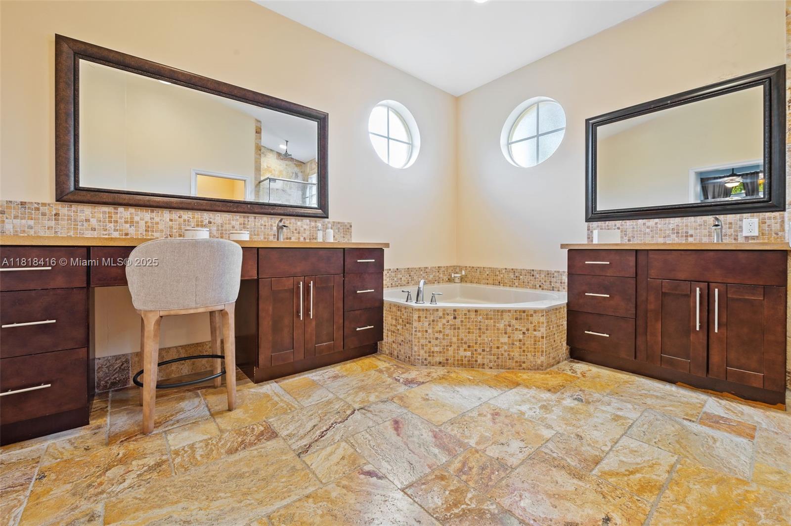 SECTOR 7 PARCEL - Residential