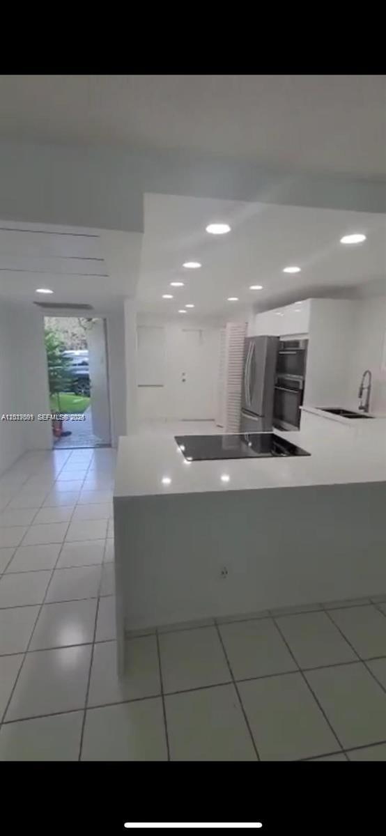 3145 N Palm Aire Dr 103