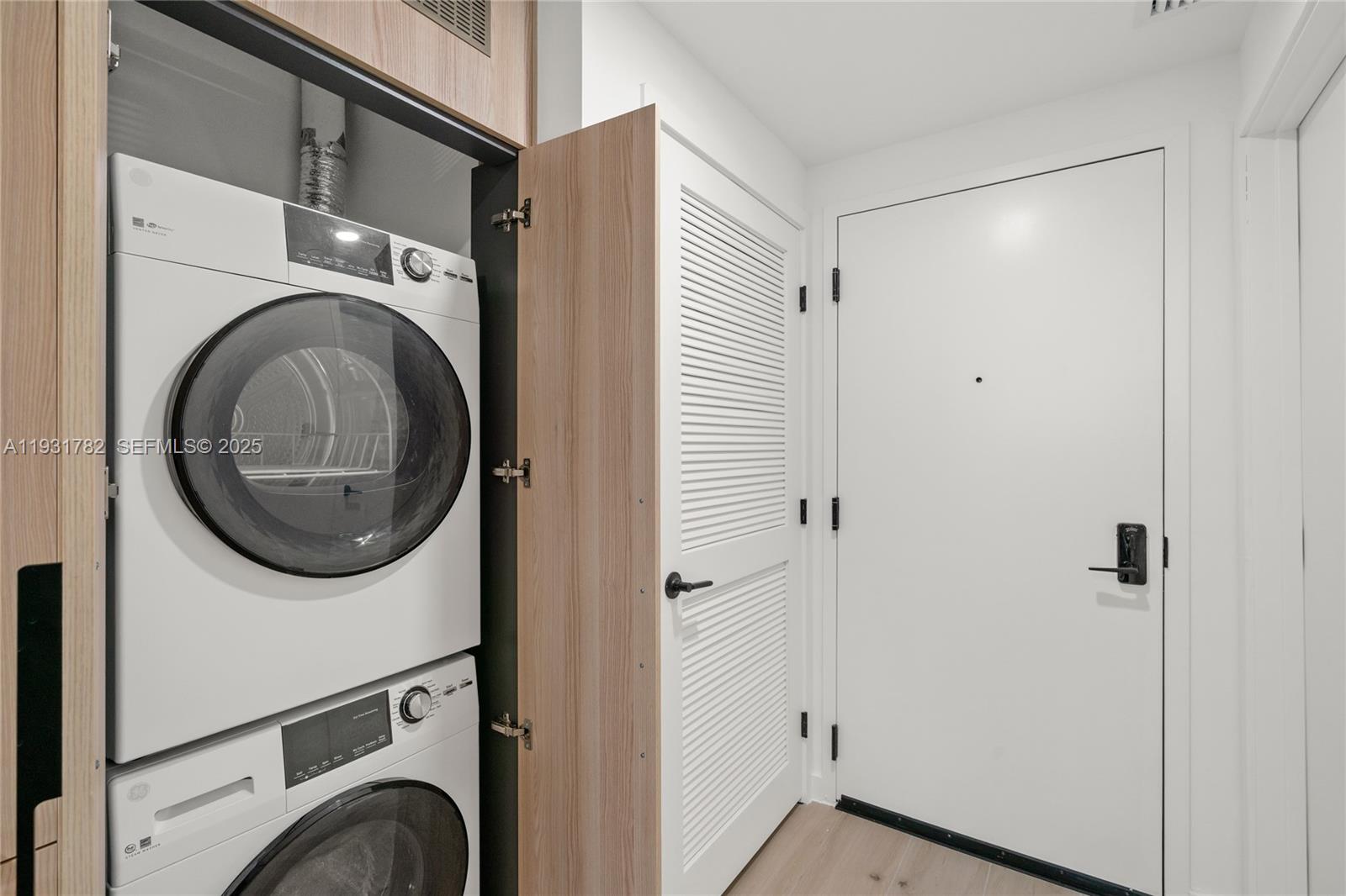 District 225 - Residential Lease