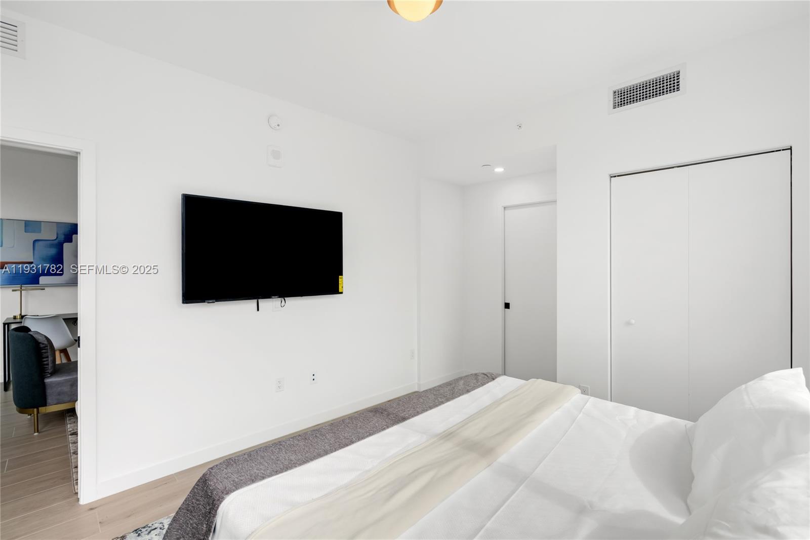 District 225 - Residential Lease