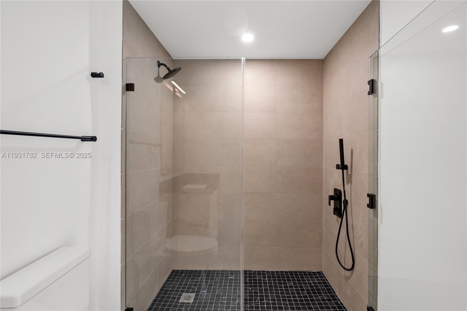 District 225 - Residential Lease