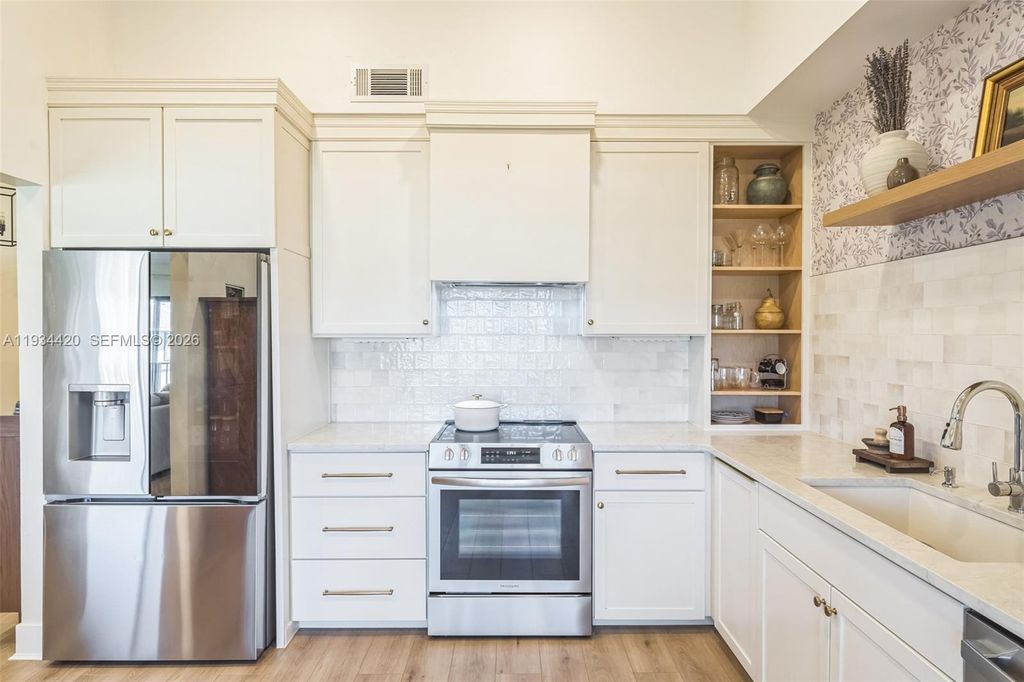 Photo of 3207 S Lakeview Cir #6205, Fort Pierce, FL 34949 (MLS # A11934420)