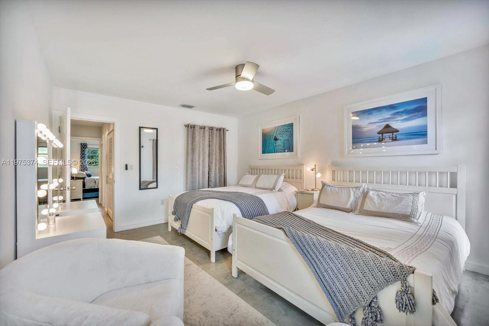 ROYAL PALM VILLAS CONDO - Residential