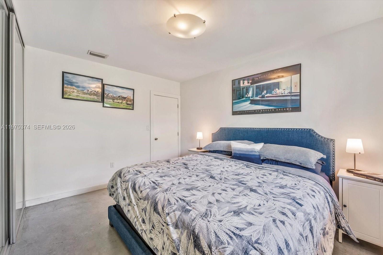 ROYAL PALM VILLAS CONDO - Residential