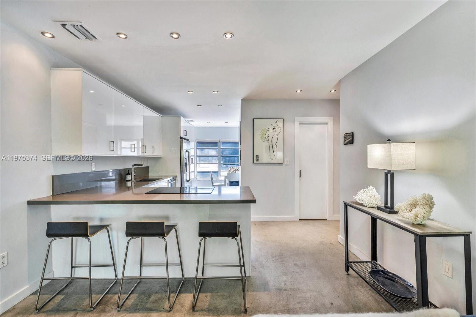 ROYAL PALM VILLAS CONDO - Residential