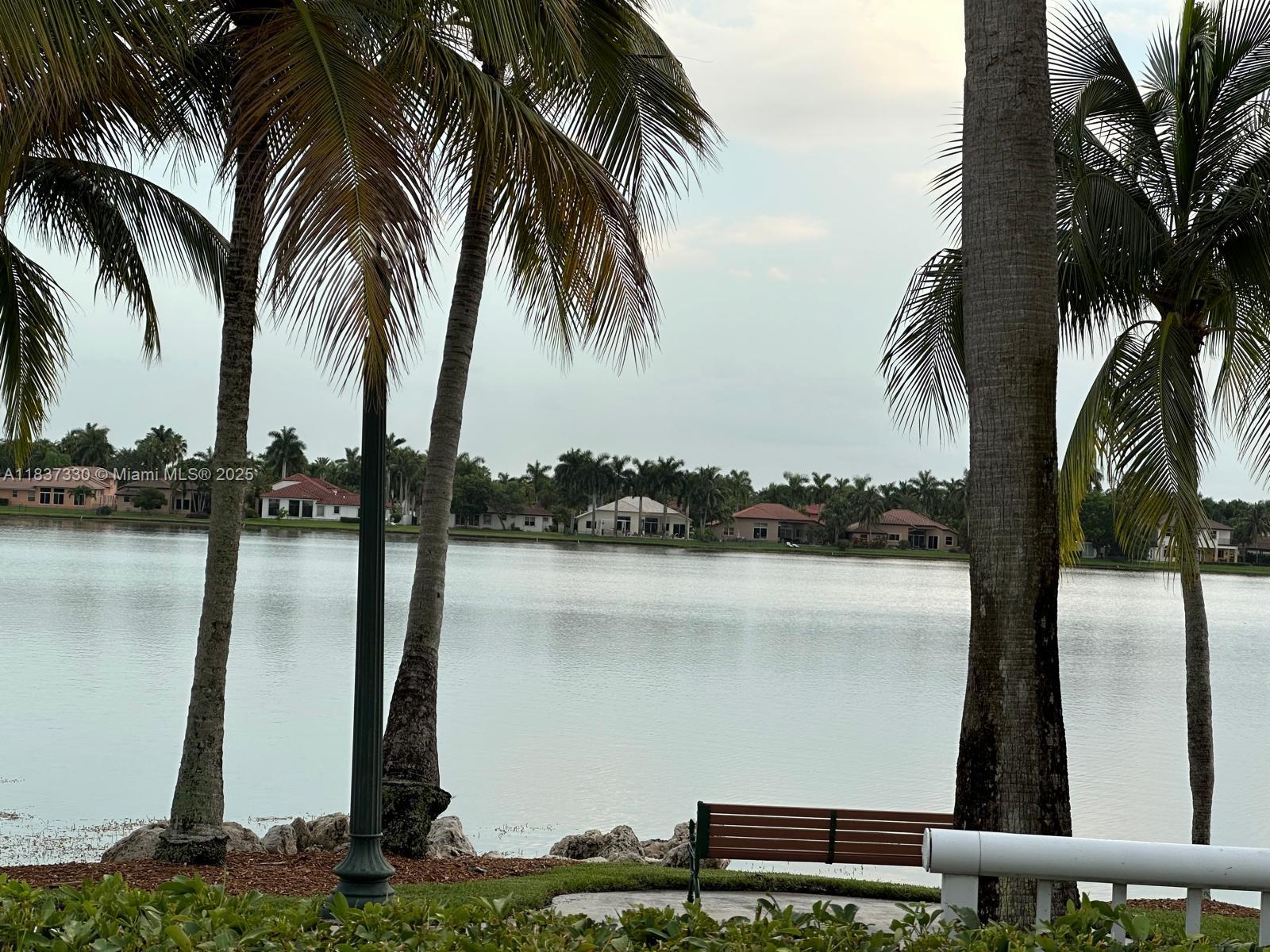 SUNSET LAKES PLAT THREE - Residential Lease