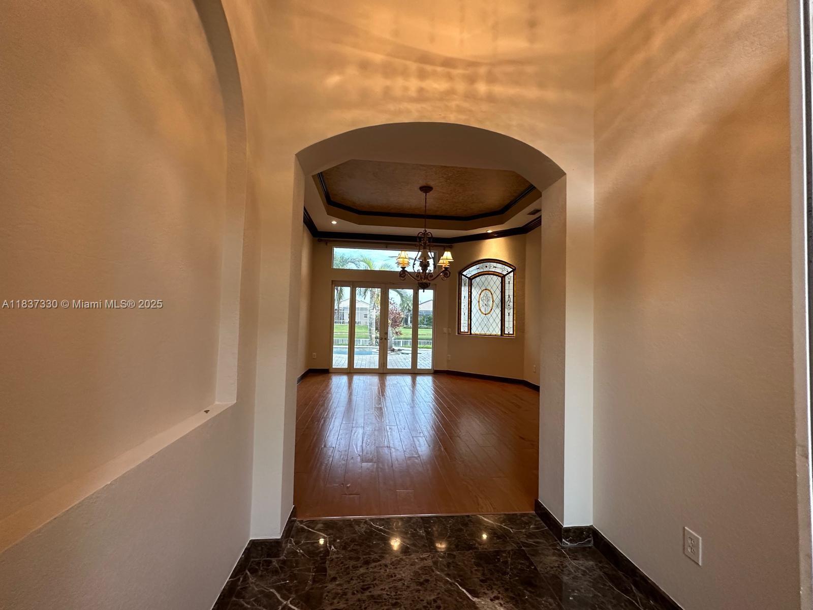 SUNSET LAKES PLAT THREE - Residential Lease