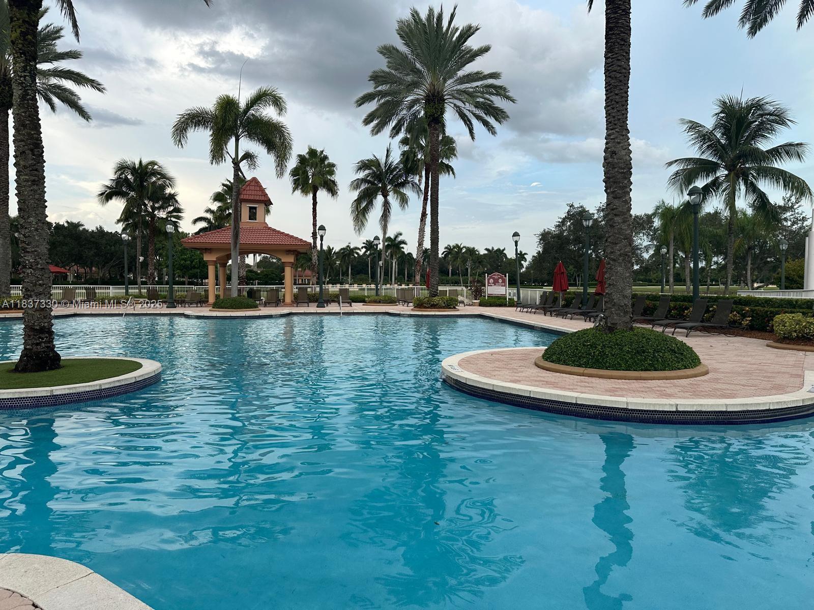 SUNSET LAKES PLAT THREE - Residential Lease