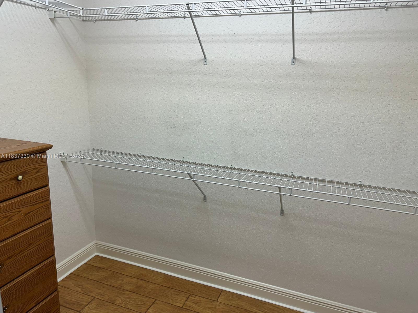 SUNSET LAKES PLAT THREE - Residential Lease