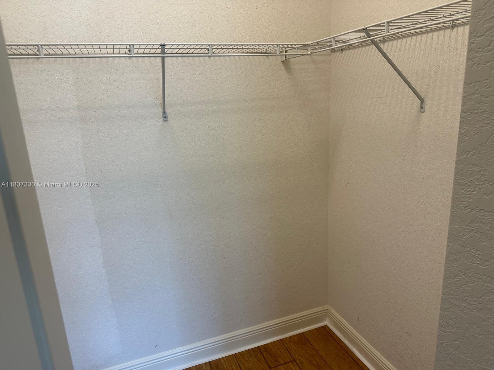 SUNSET LAKES PLAT THREE - Residential Lease