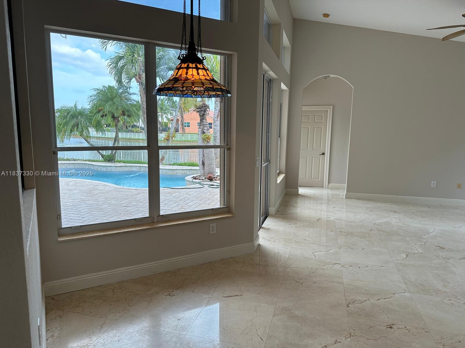 SUNSET LAKES PLAT THREE - Residential Lease