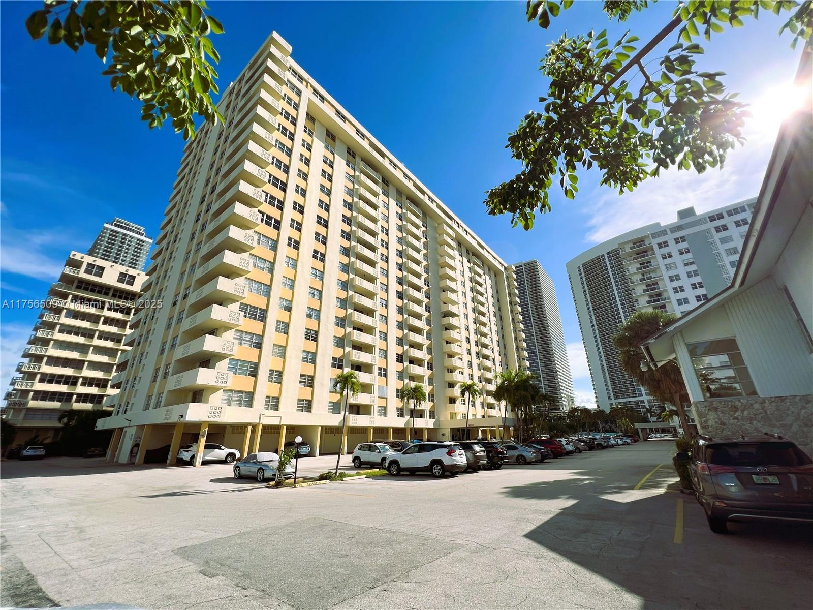 1833 S Ocean Dr 1509, Hallandale Beach, Broward County, Florida - 2 Bedrooms  
2 Bathrooms - 