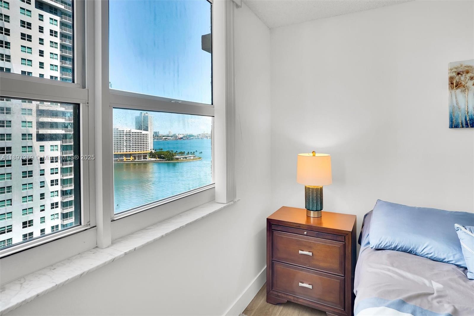 THE MARK ON BRICKELL COND - Residential