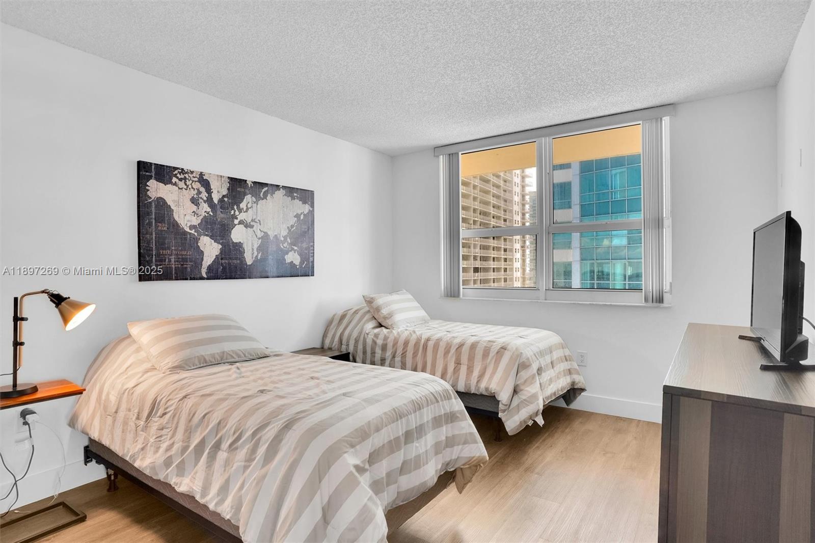 THE MARK ON BRICKELL COND - Residential