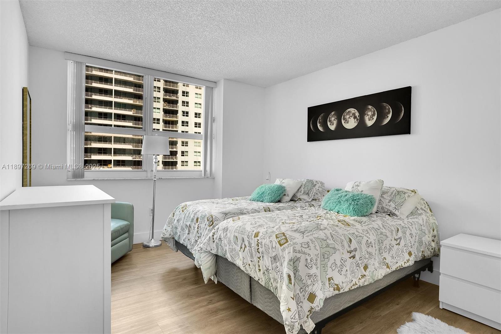 THE MARK ON BRICKELL COND - Residential