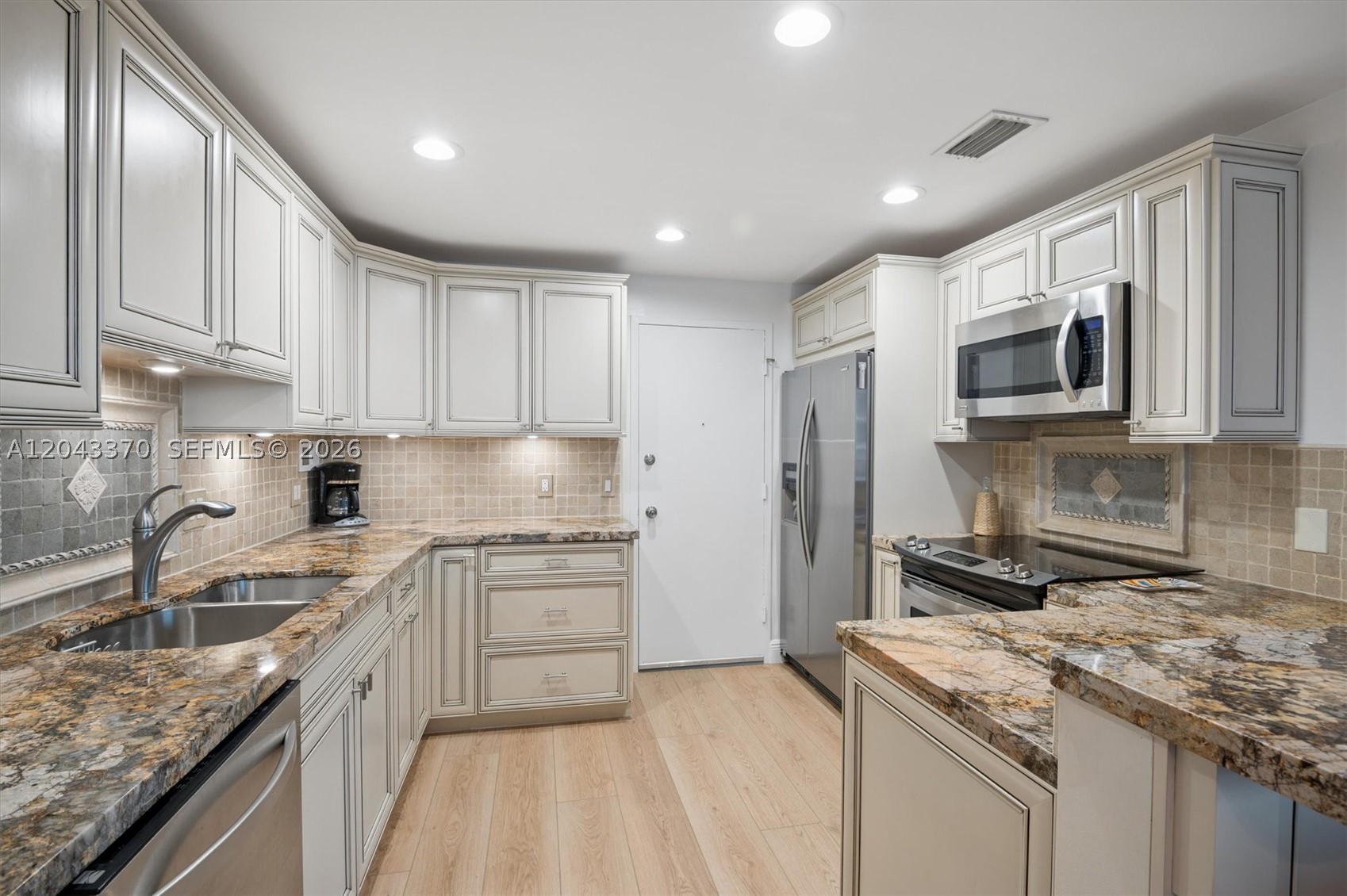 3505 S Ocean Dr 708