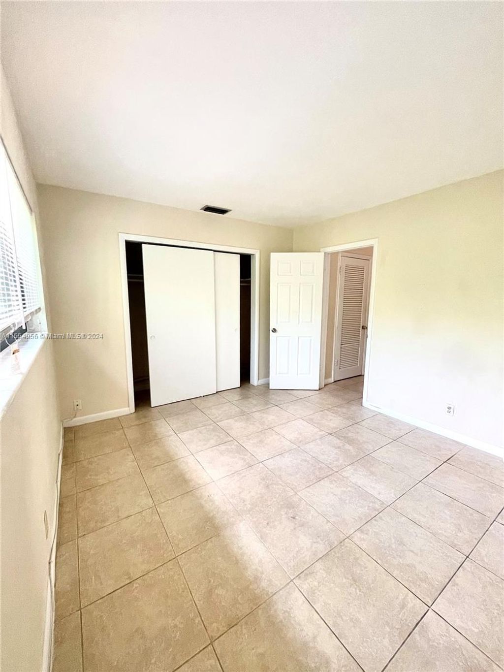 Photo of 5910 NE 18th Ave #12, Fort Lauderdale, FL 33334 (MLS # A11554956)