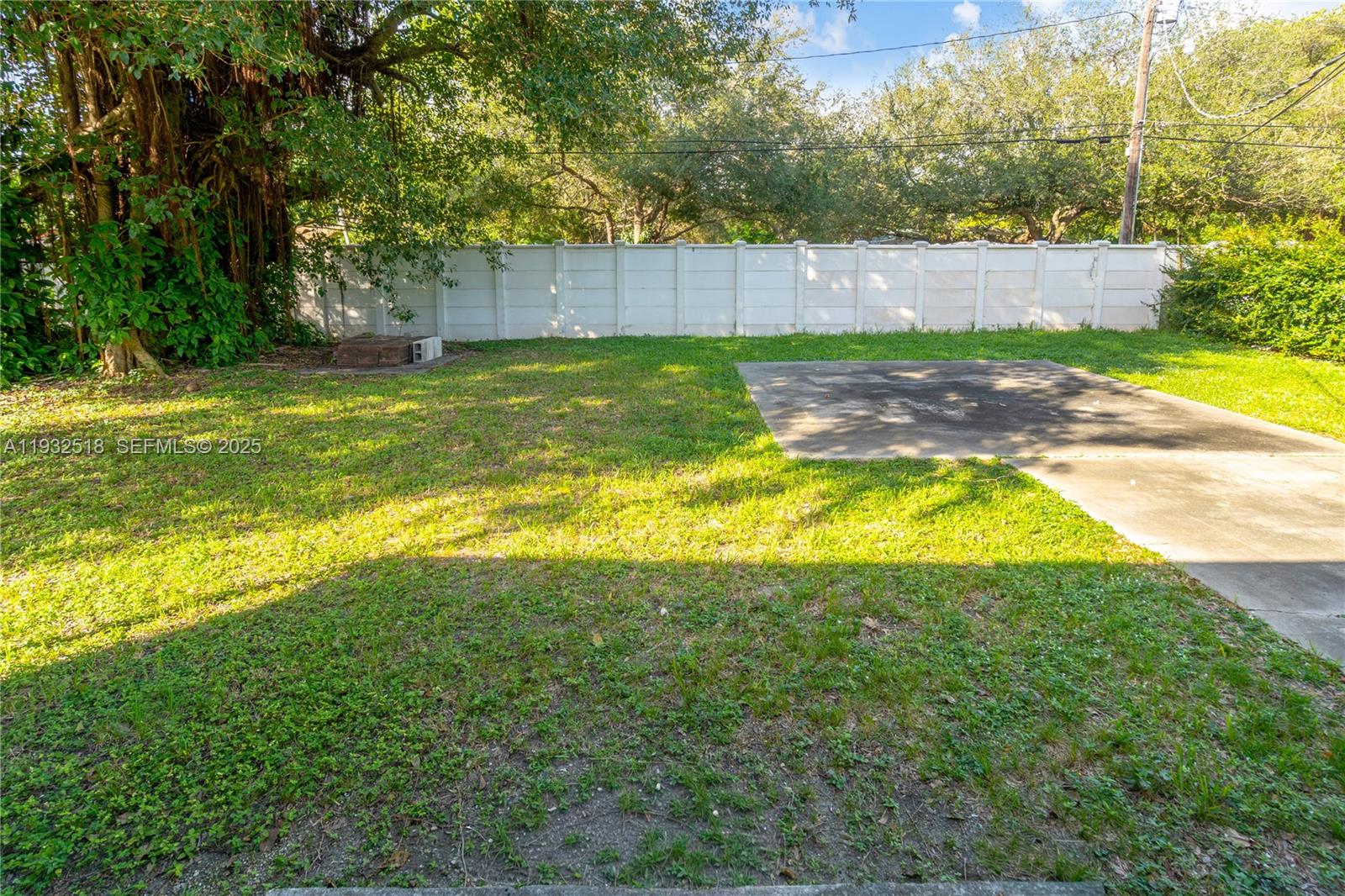 ODELL MANORS - Residential