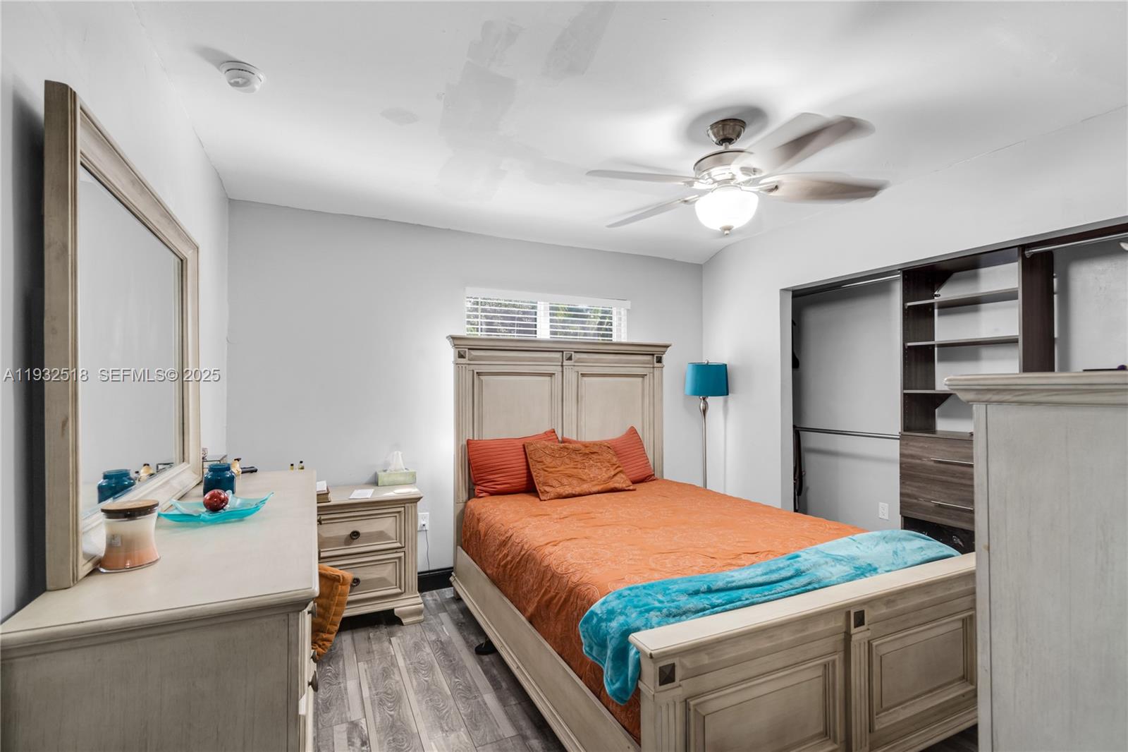 ODELL MANORS - Residential